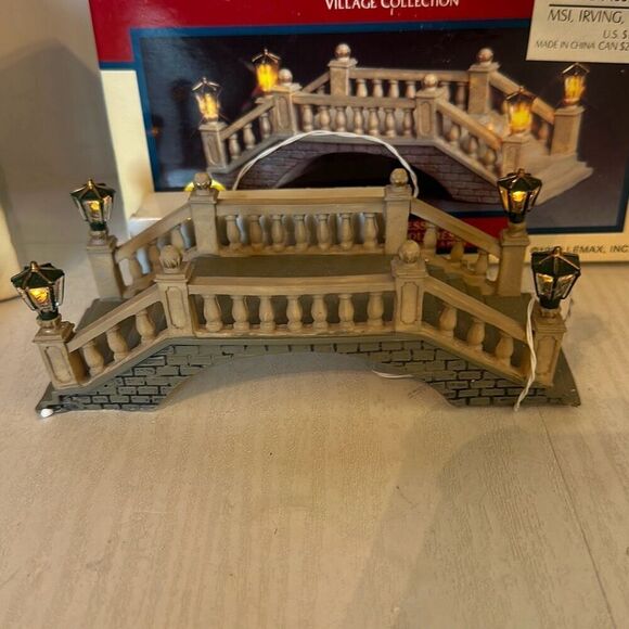 Lemax Village Collection Poly Resin Accessories 90s Lighted Bridge Snow Bunny - Picture 5 of 11